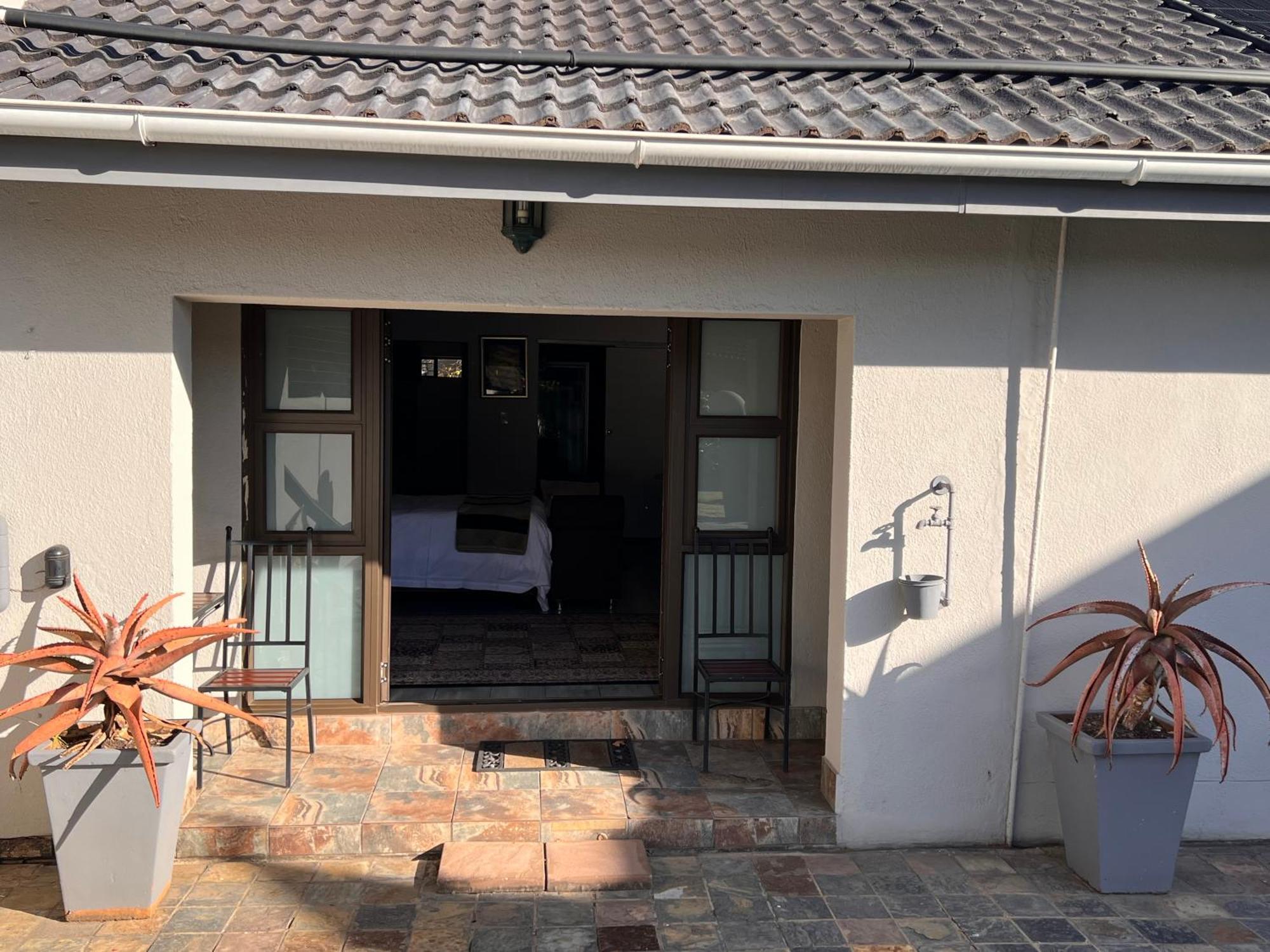 2 Op Terblanche Guesthouse Boksburg Exterior photo